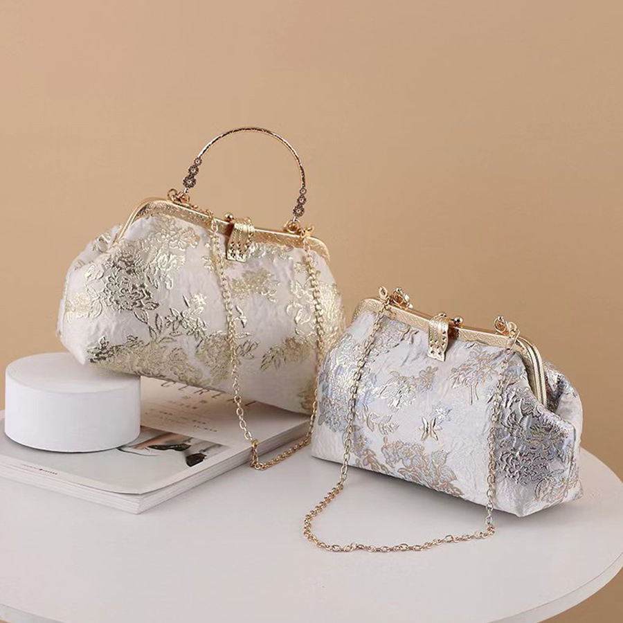 Borsa quadrata piccola in rili - Embroidery Kiss recensione e prezzo